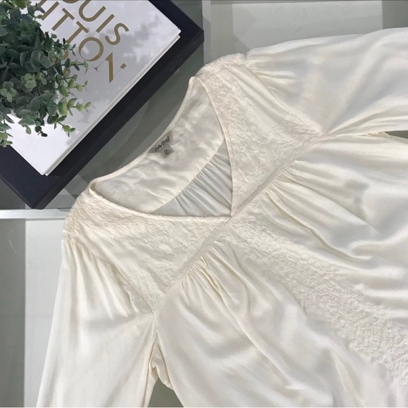 Lucky Brand Tops - ✂️LUCKY BRAND Embroidered Boho Blouse in Ivory